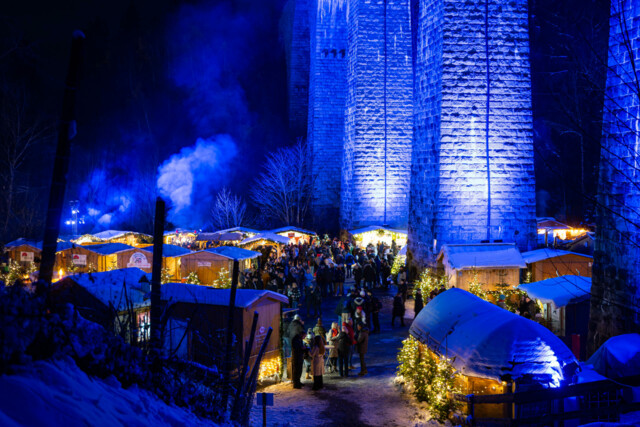 Weihnachtsmarkt in der Ravennaschlucht - Stände