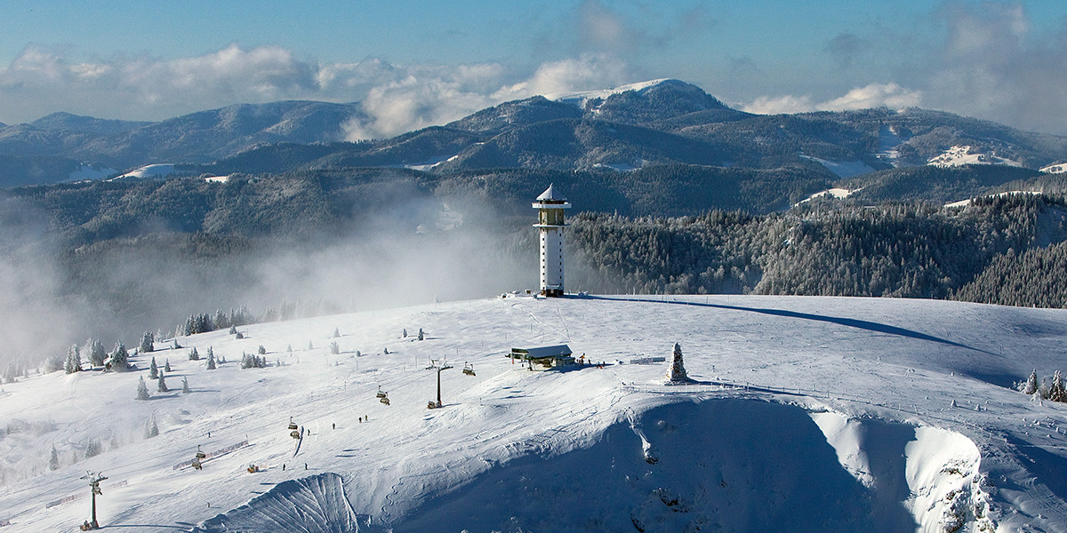 Märchenhafte Winterlandschaft rund um den Feldbergturm